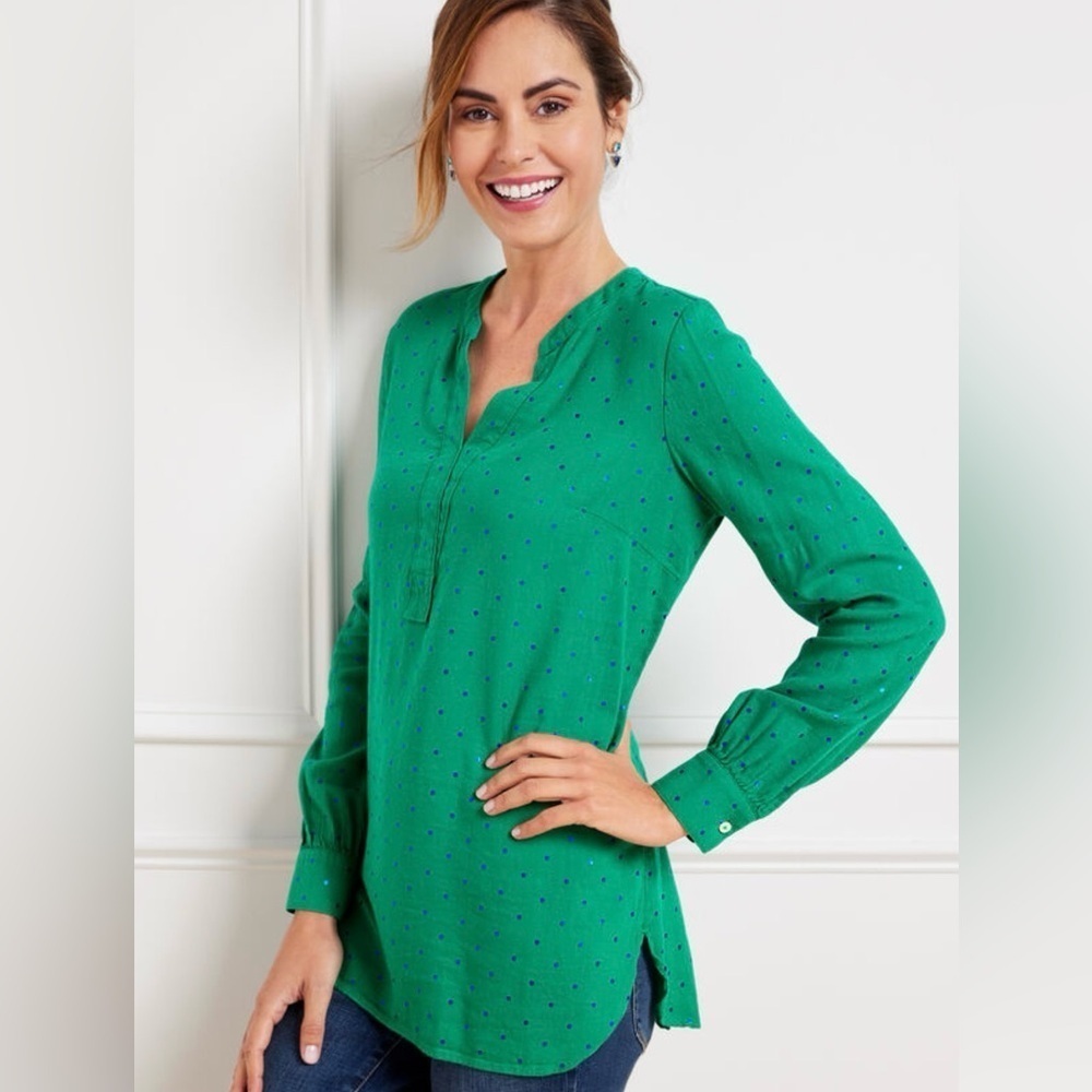 Talbots Band Collar Tunic Blouse, curved hem split neck green with blue dots. M